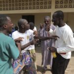 The traditional theater of Mali gives space to the mentally ill